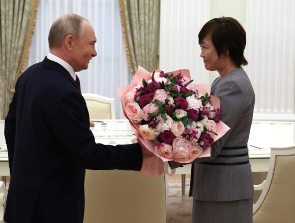 Putin Hosts Former Japanese PM Shinzo Abe’s Widow at Kremlin